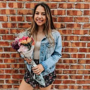 Meet your Posher, Anna